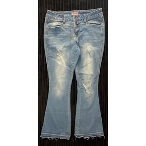 True Luck True Leech Women’s Light Wash Flare Jeans Size 14, Distressed, Raw hem